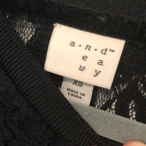 END OF YEAR SALE! | A.N.A Black lace Floral print Top - Picture 3 of 3